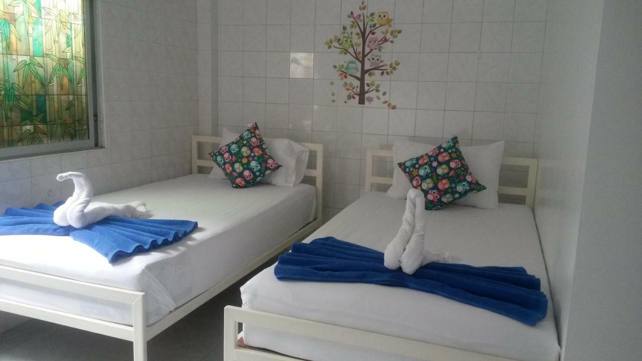 Madinah Hostel Ranong Ban Lum Than Exterior photo